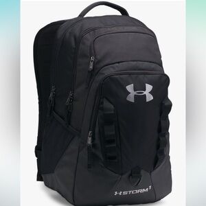 Under armor, black backpack good condition clean inside and out